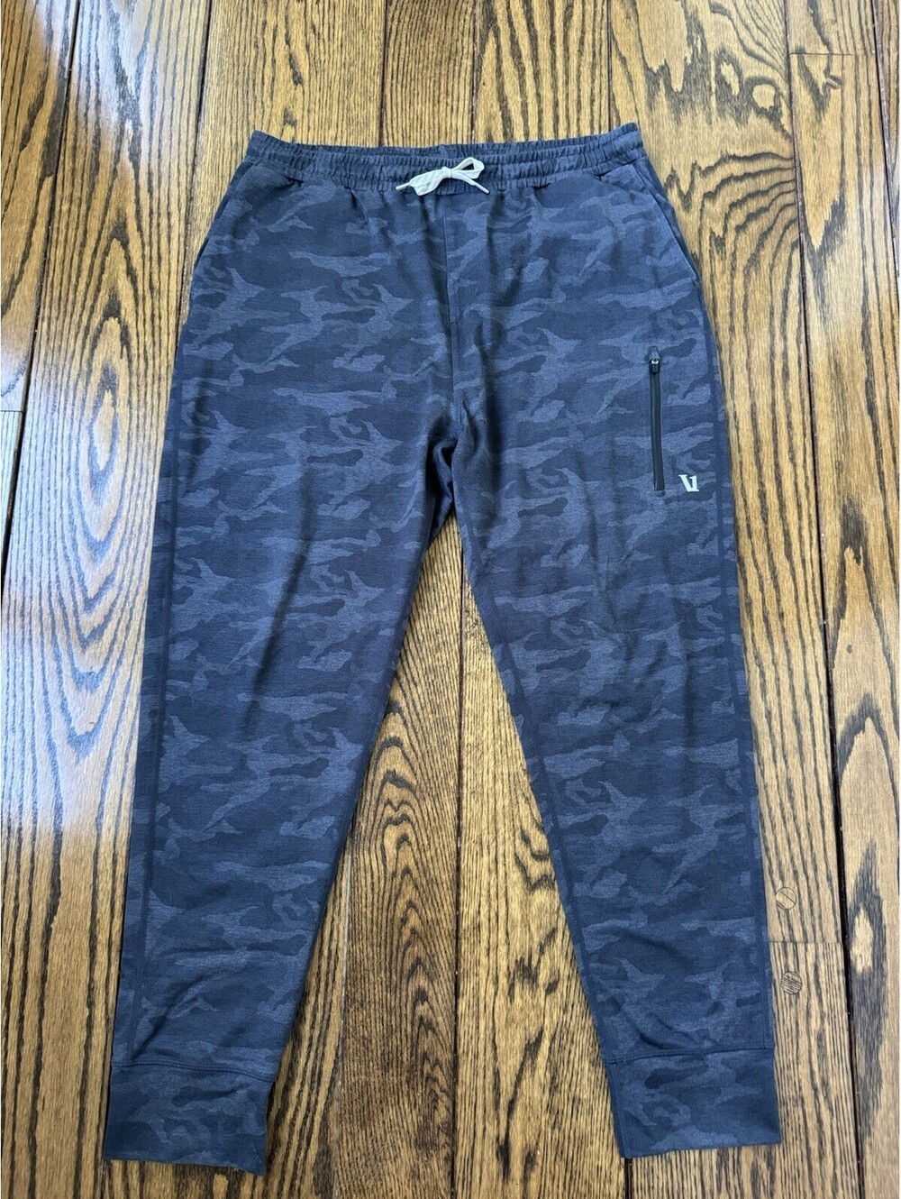 Vuori Men's Jogger Pants Black/Gray Camo Size XL Drawstring Waist